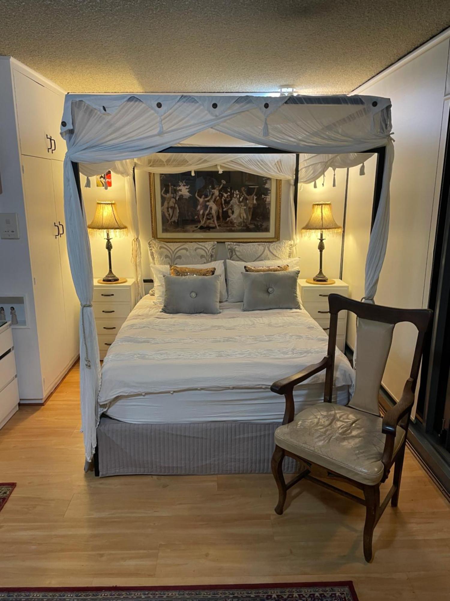 Apartment Queens Chateau
